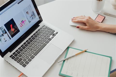 Capa: Como Criar Infoprodutos do Zero